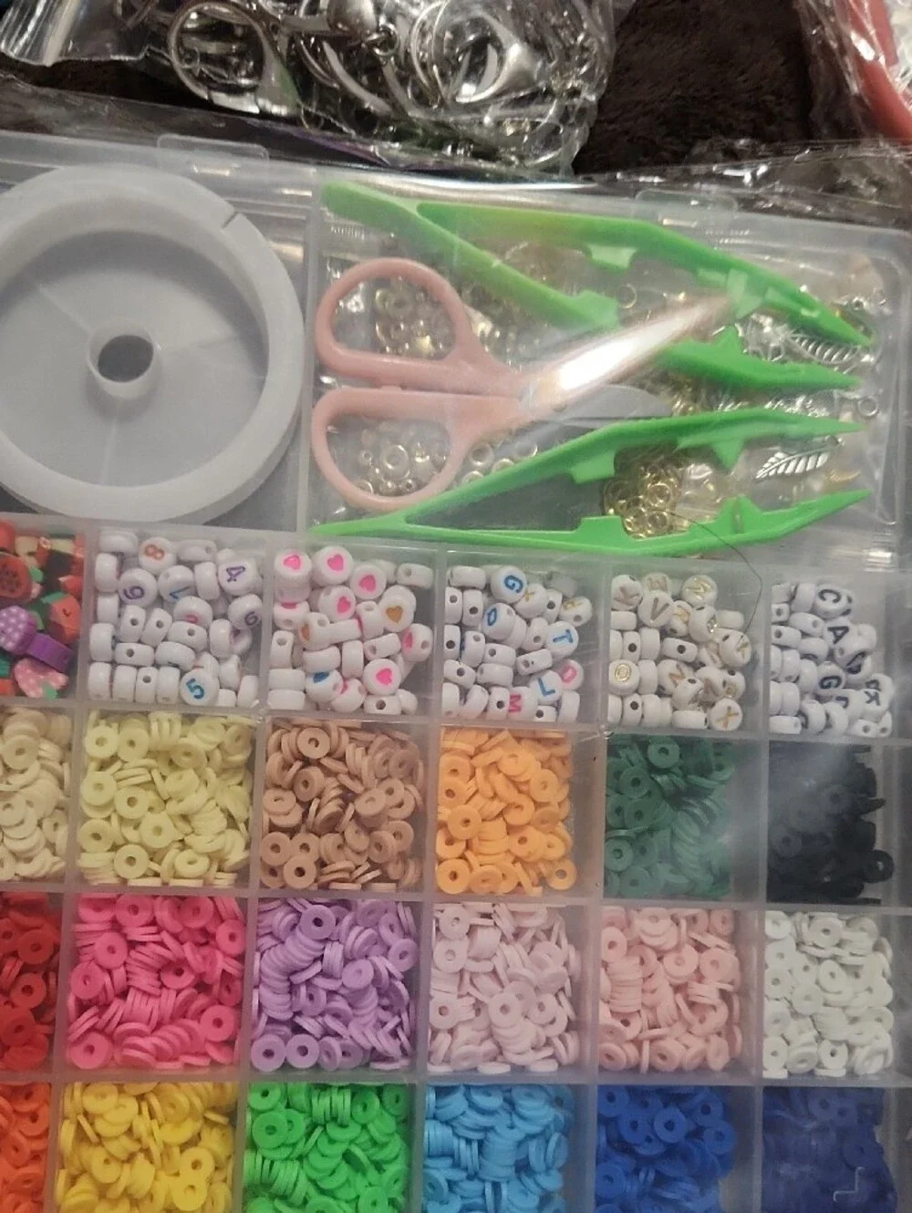 Source Unknown bead set